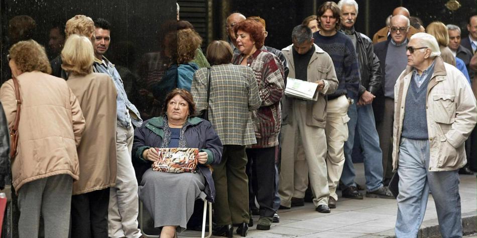 Sin aumentar la edad de pensión, reforma será insuficiente: analistas