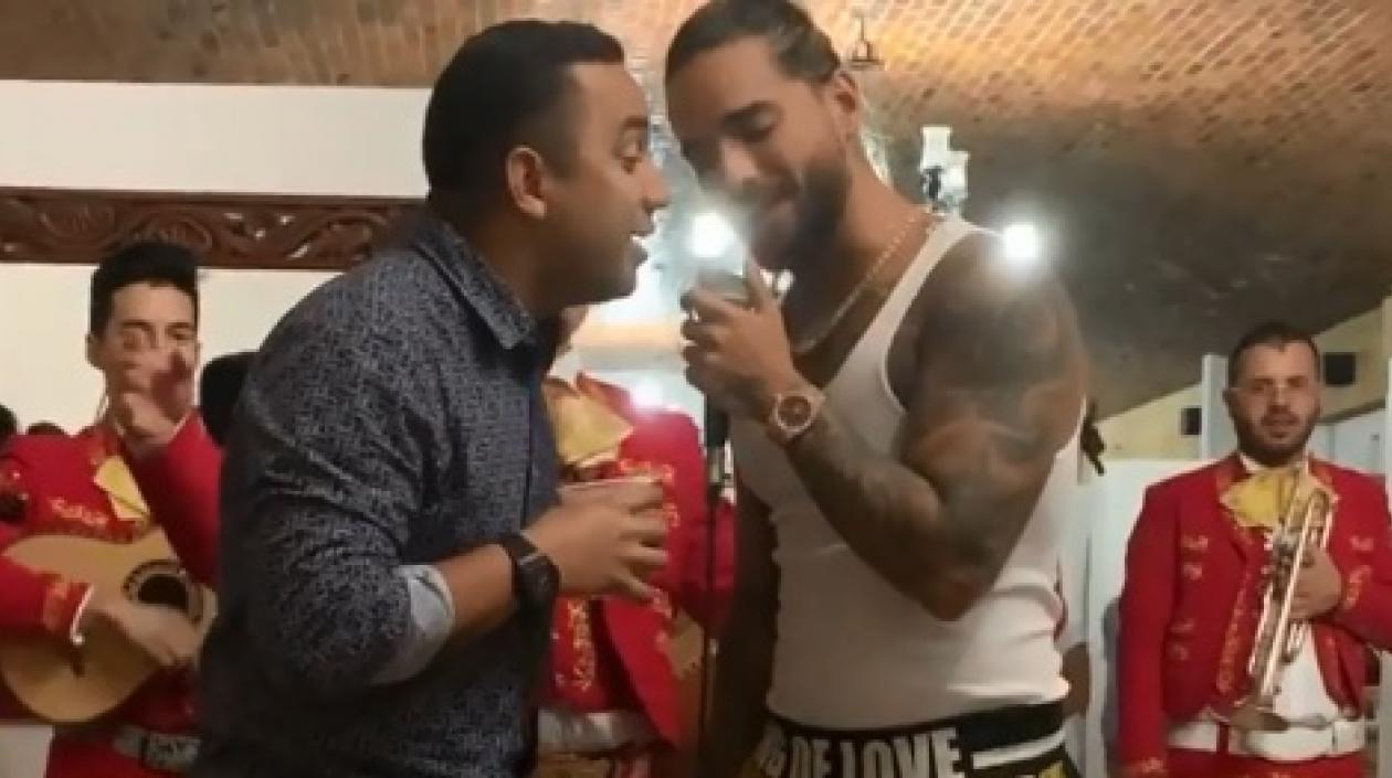 La serenata que le cantó Felipe Peláez a Maluma, en el cumpleaños del reguetonero