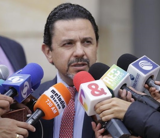 El Eln tiene un mes de plazo para definir si continúa los diálogos de paz