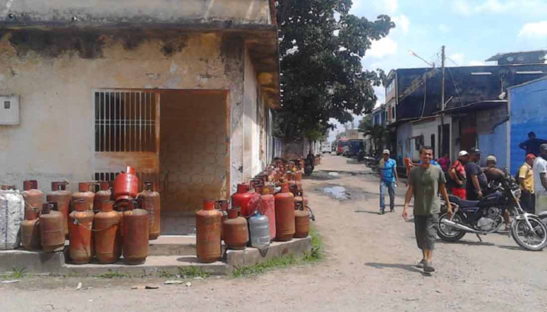 En Apure protestan para exigir venta de gas doméstico