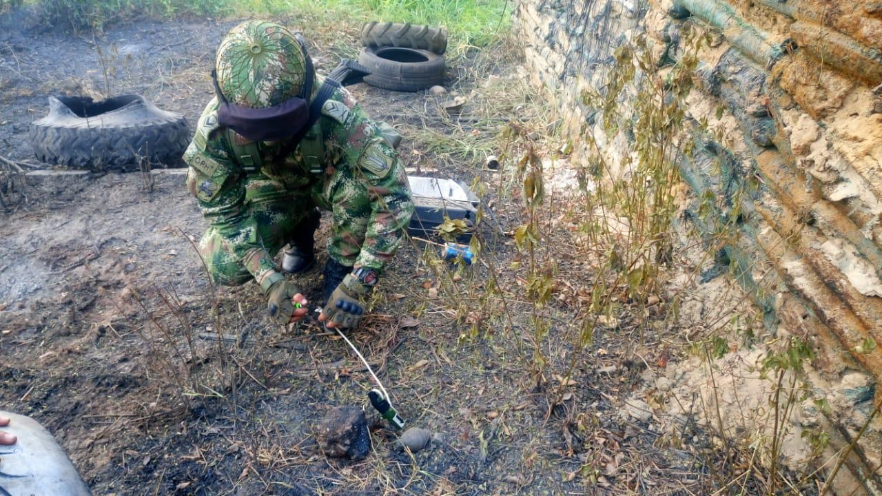 Fueron destruidos 13 artefactos explosivos que estaban ubicados entre la población civil