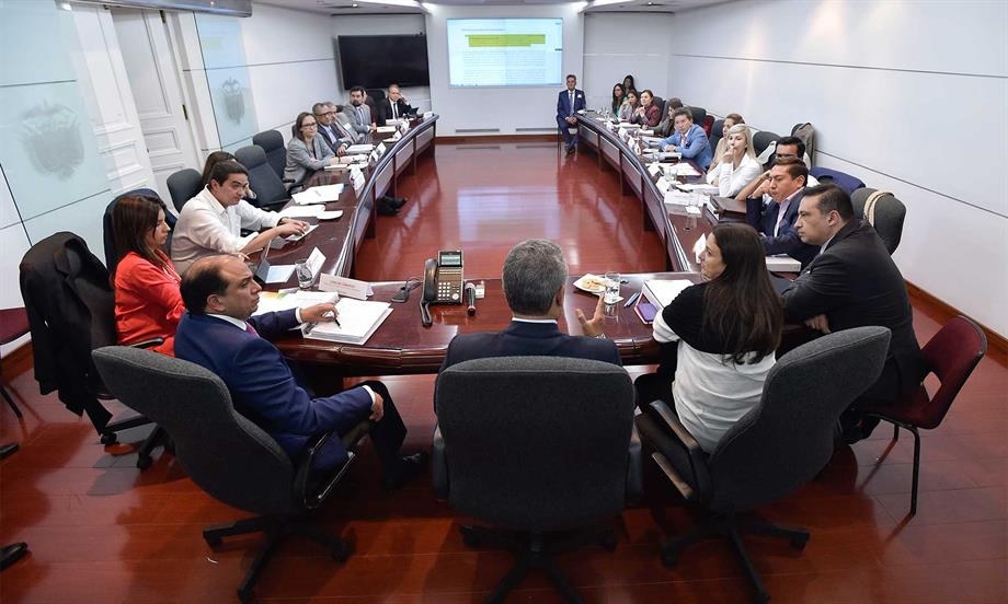 Presidente y gobernadores trabajan conjuntamente para fortalecer propuestas del Plan Nacional de Desarrollo en beneficio de las regiones