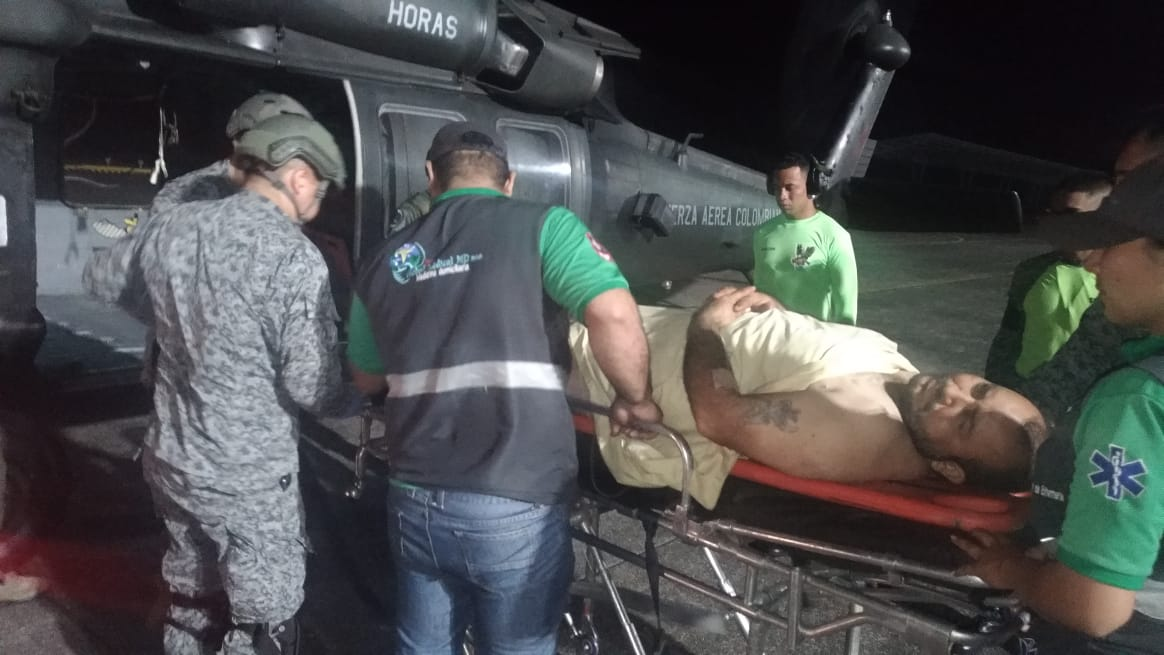 Un ángel de metal de la Fuerza Aérea rescata a hombre en el Meta