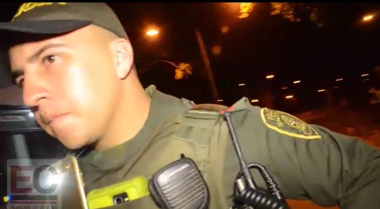 Patrullero multó a periodista cuando realizaba su trabajo