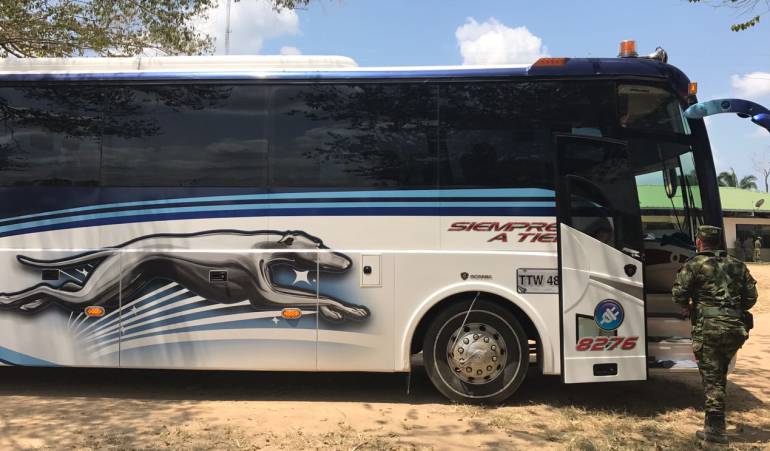 Roban a pasajeros de un bus de Copetran en vías de Tame