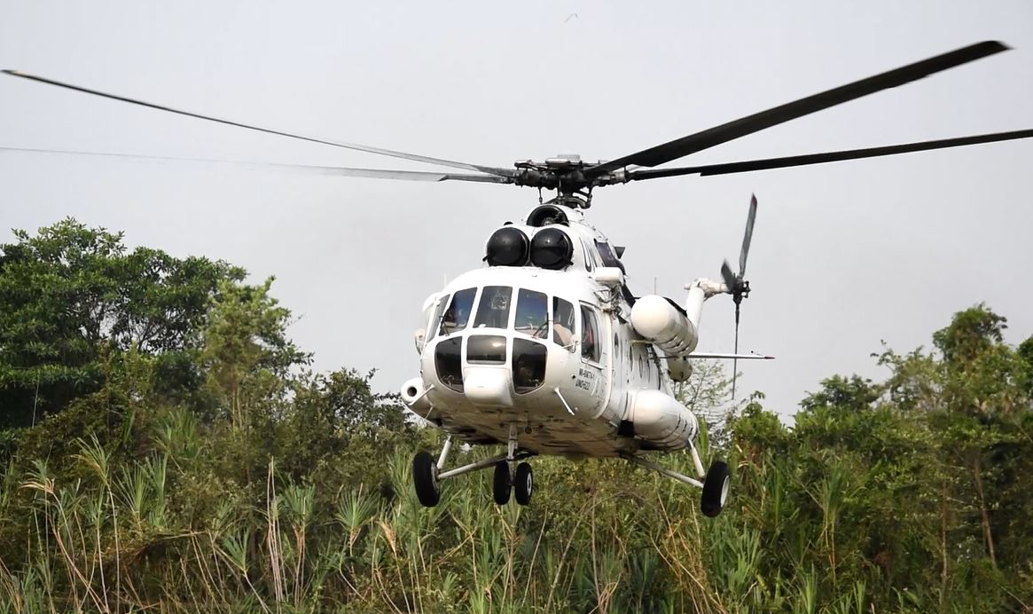 Helicóptero de la ONU despega del Espacio Territorial de Capacitación y Reincorporación en Filipinas