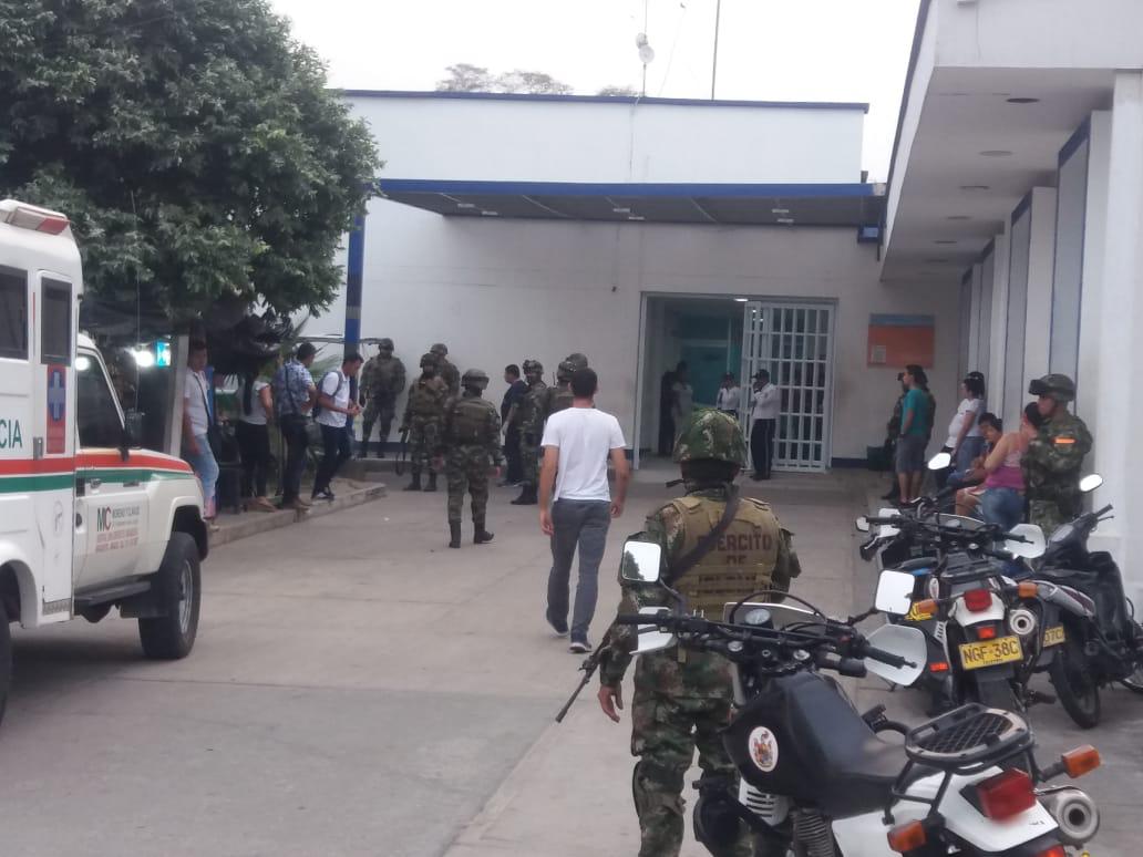Cinco soldados resultaron heridos con explosivos en la vía Fortul – Tame