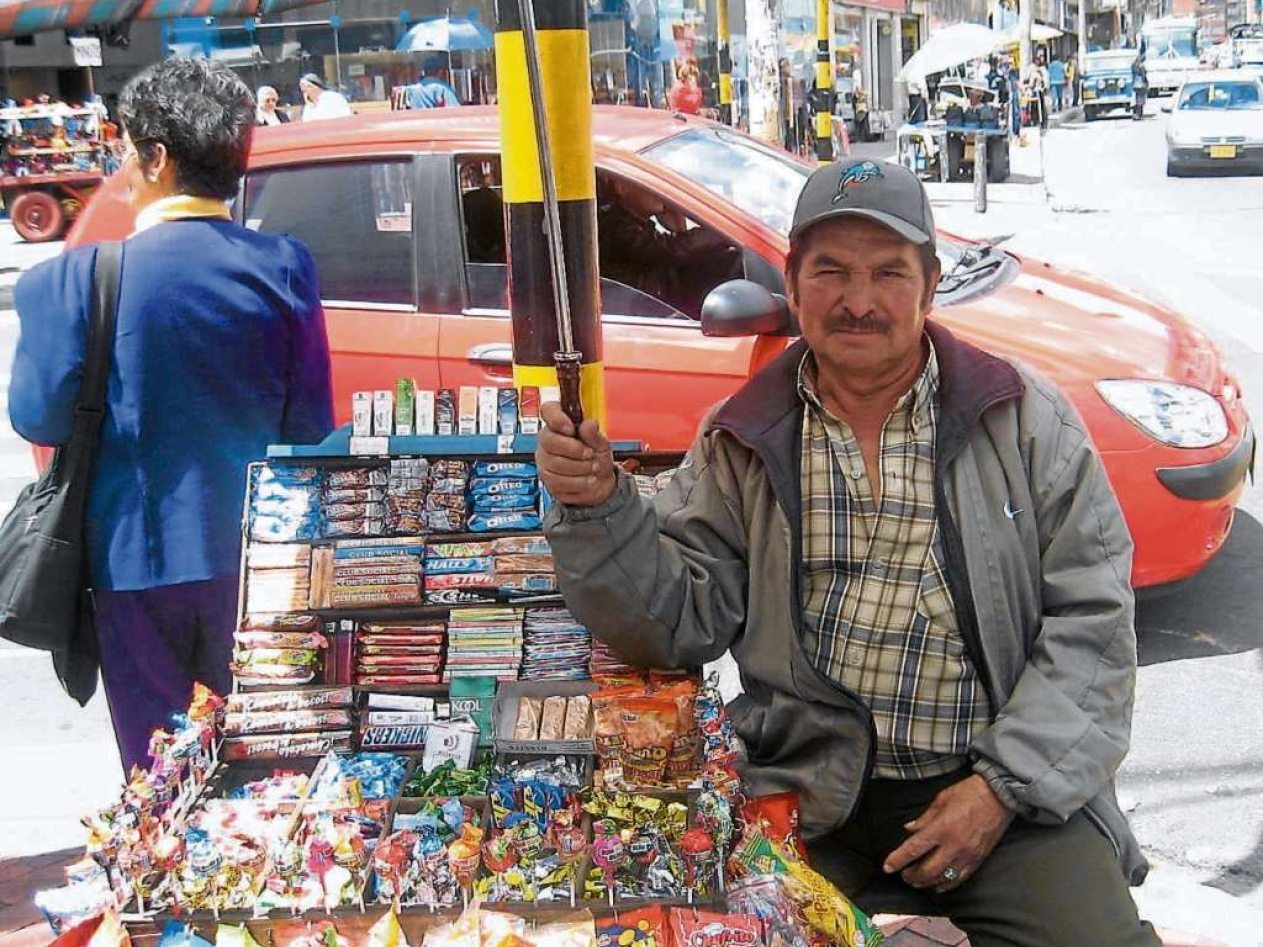 Los alcaldes pueden reglamentar las ventas ambulantes su ubicación y ejercicio más no prohibirlas