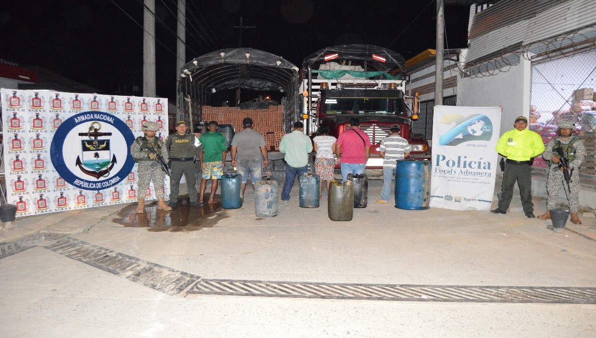Polfa incautó material industrial y 151 galones de combustible