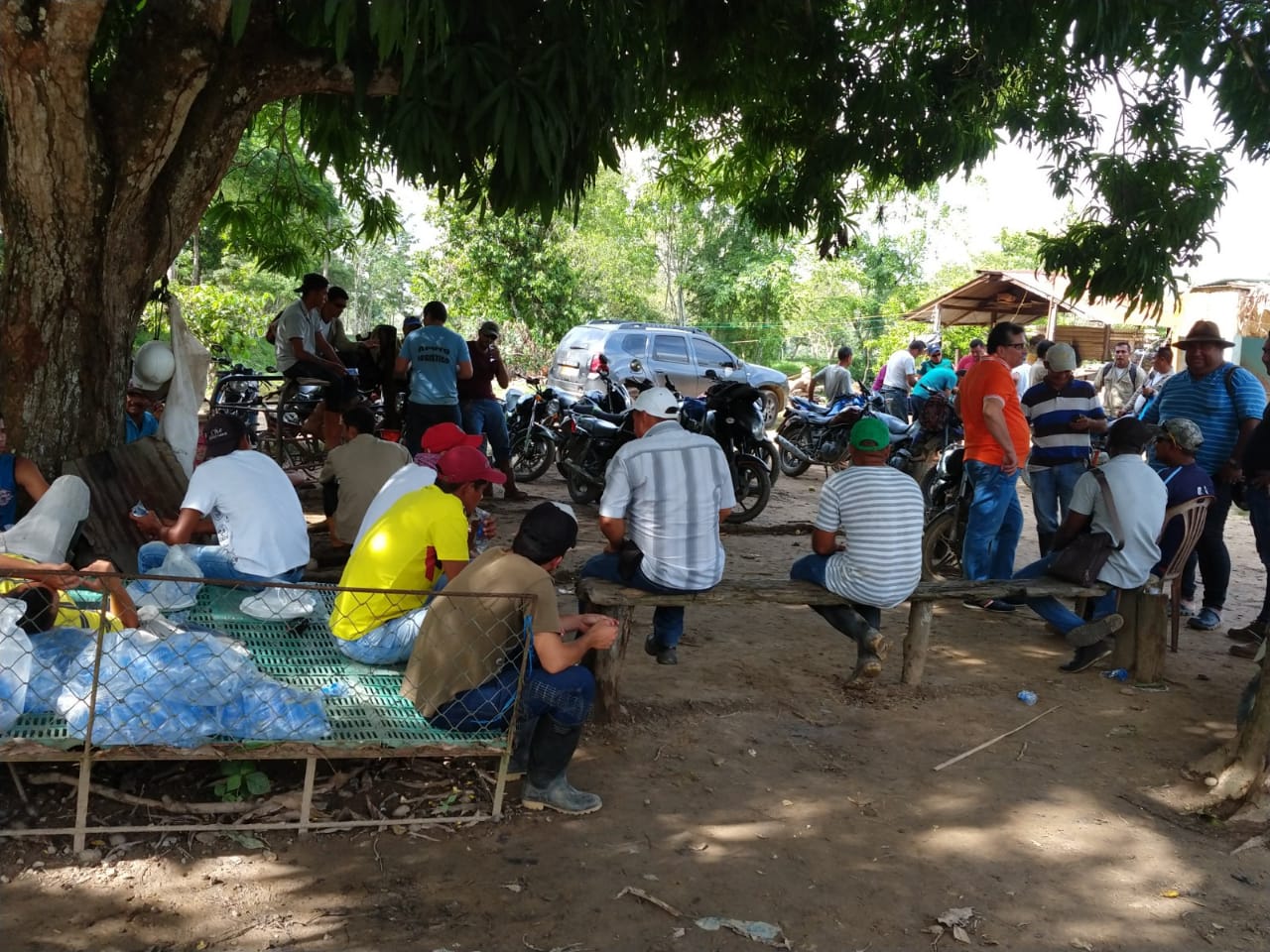 USO Arauca y comunidad de la vereda Las Bancas protestan en Caño Limón