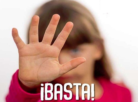 A la cárcel empleado de una tienda escolar por presuntos actos sexuales con estudiantes menores de edad