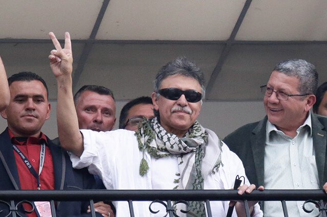 Dos caminos divergentes para excomandantes de las Farc