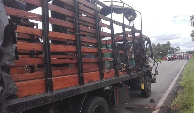 Dos militares muertos y 10 heridos dejó atentado en Tame