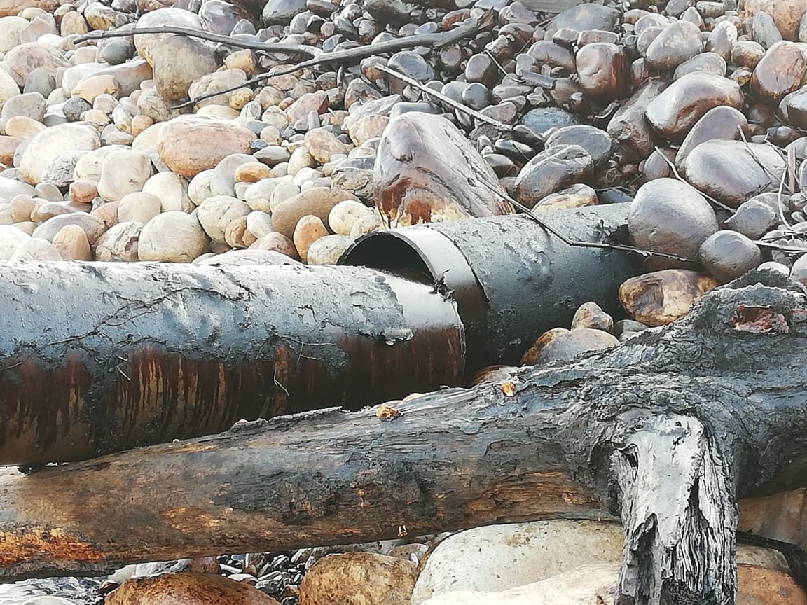 Corporinoquia visitó la zona de la emergencia ecológica generada por la ruptura del oleoducto en el municipio de cubará