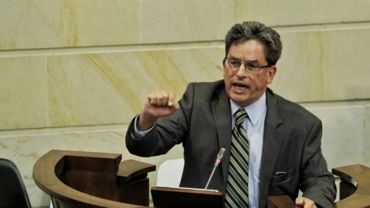 Se debe  revisar la prima legal de la Canasta Familiar: Ministerio de Hacienda