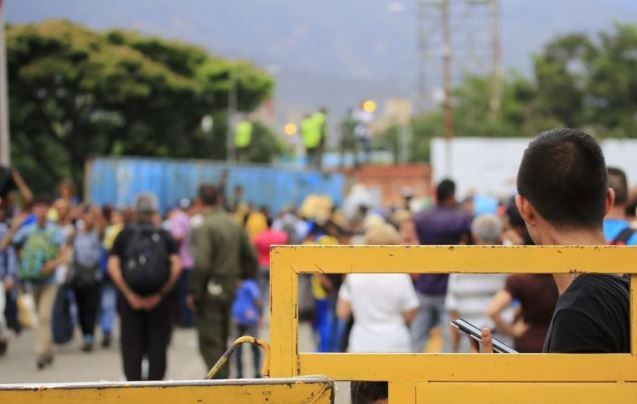 Reportan 12 muertos en enfrentamiento entre irregulares en la frontera con Colombia