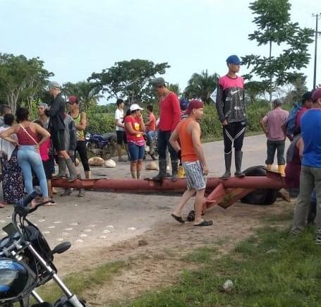 Esta bloqueada la vía Tame – Arauca