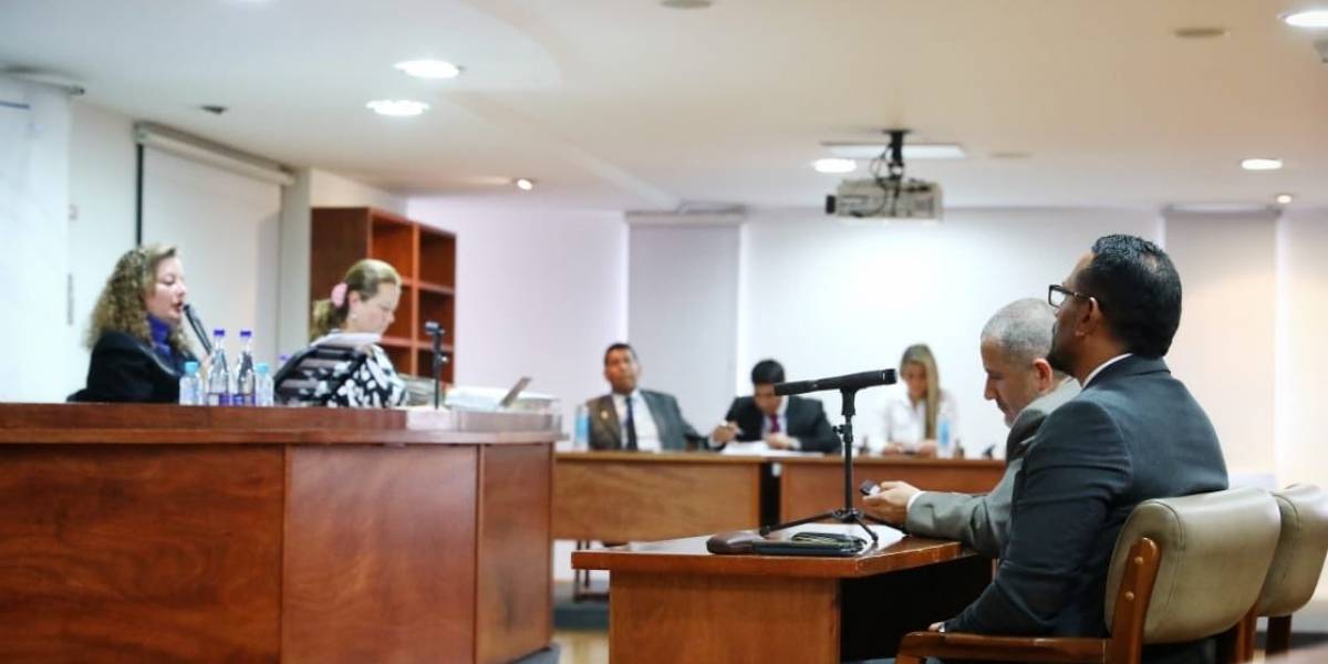 Destituyen e inhabilitan a capitán de la Policía acusado de violación