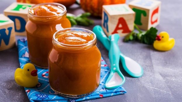 OMS advierte que los alimentos para bebé tienen demasiado azúcar