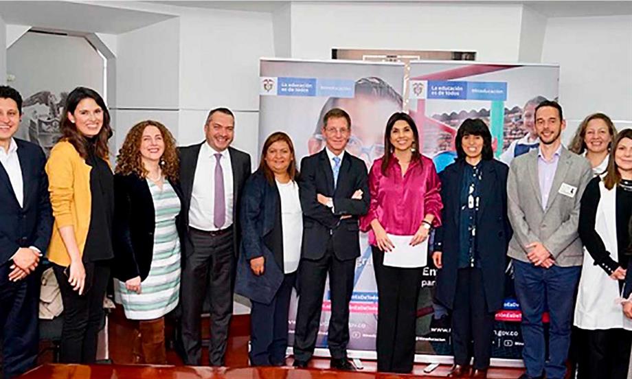 Gobierno impulsa alianza para brindar educación formal a 3.300 personas en proceso de reincorporación