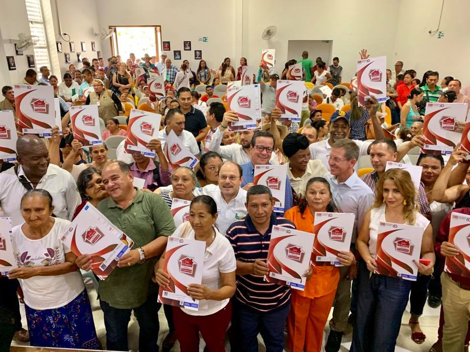 Gobernador de Arauca logró el saneamiento, formalización y legalización de 1.016 predios urbanos
