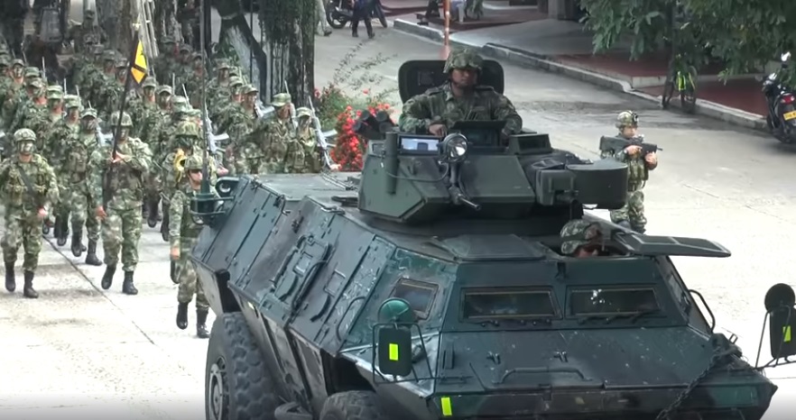 En Saravena luego de varios años Ejército participó en desfile del 7 de agosto