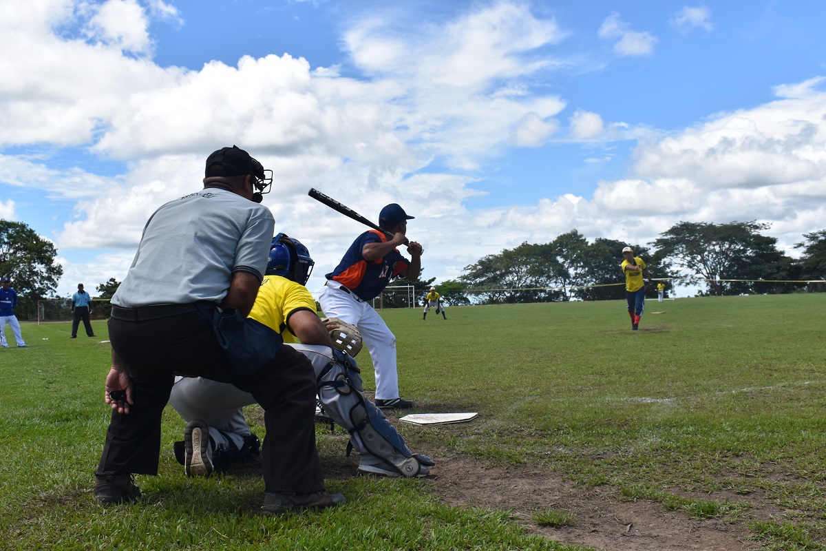 Softbol en Tame