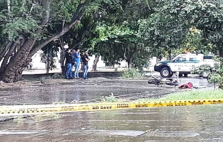 Un presunto guerrillero muerto y un herido dejó enfrentamiento con la Policía en Arauca