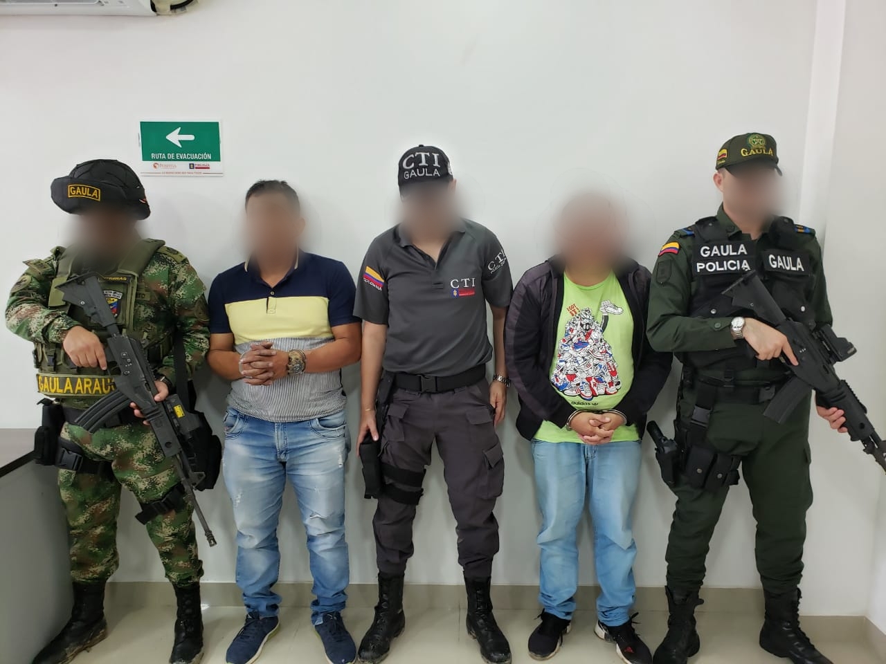 Policía capturó a dos hombres que extorsionaban a comerciantes araucanos