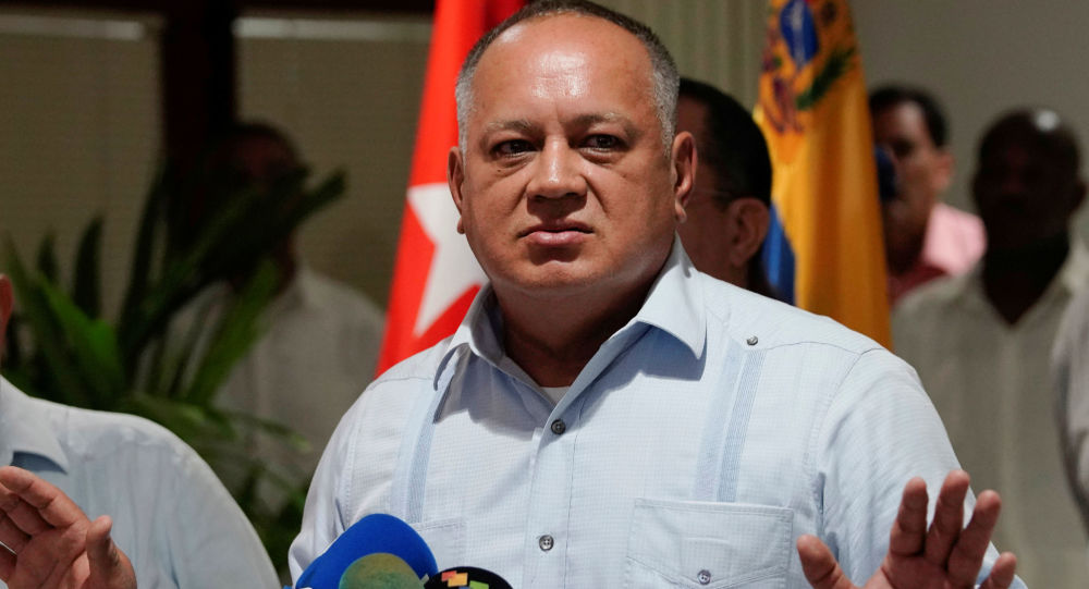 Diosdado Cabello denuncia que Colombia ha contactado a 47 oficiales de las Fuerzas Armadas de Venezuela para que deserten