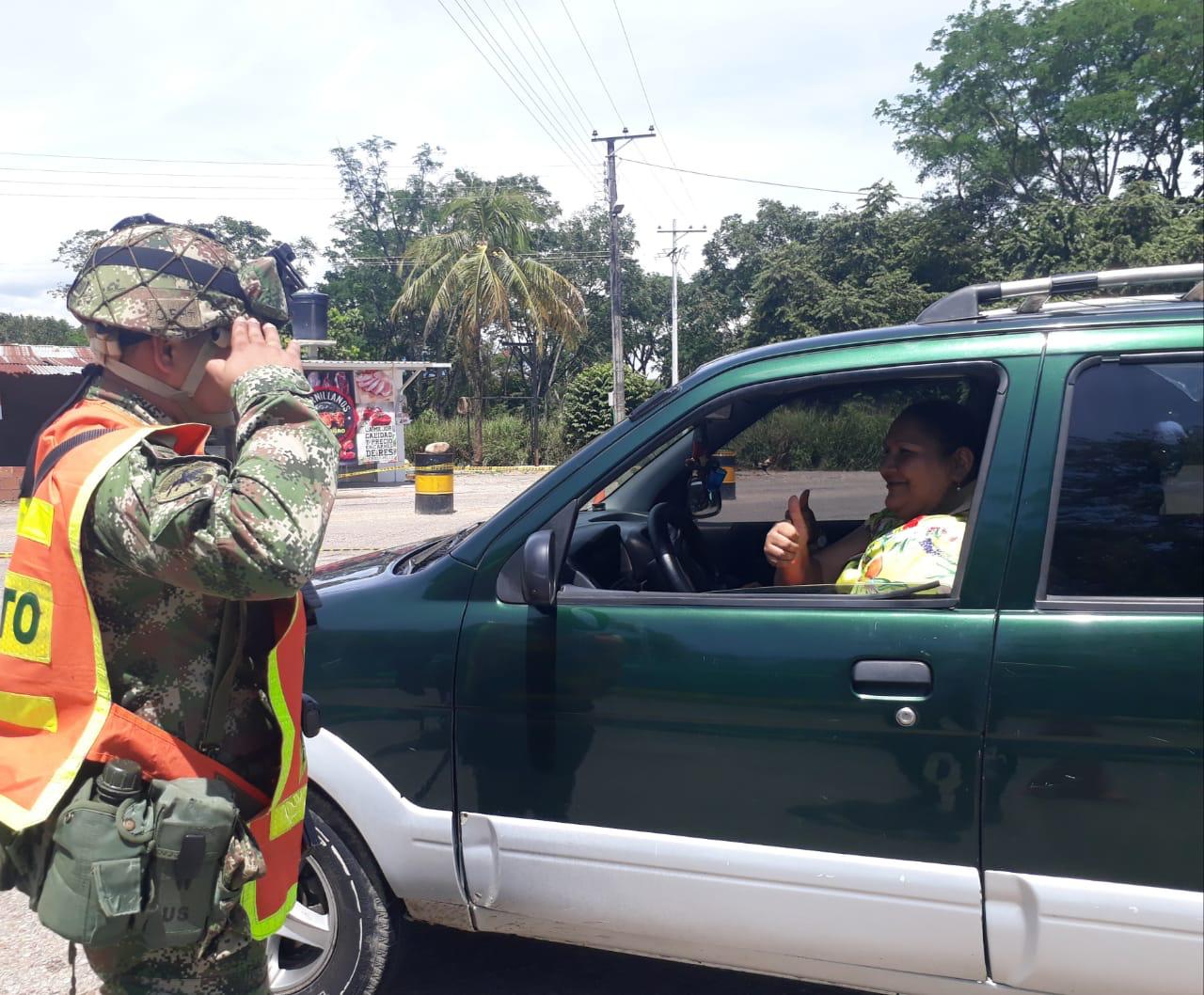 Durante el puente festivo el Ejército Nacional presente en los ejes viales del departamento de Arauca