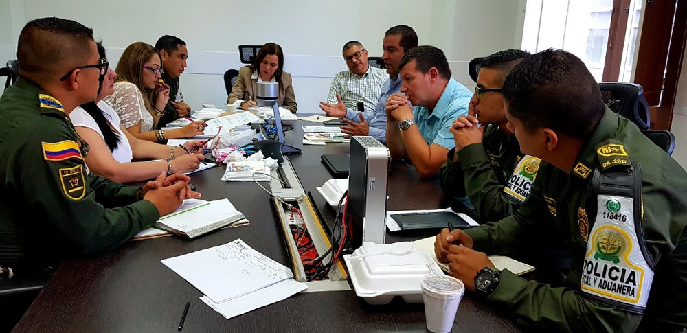 Policía Fiscal y Aduanera prepara feria de servicios para comerciantes