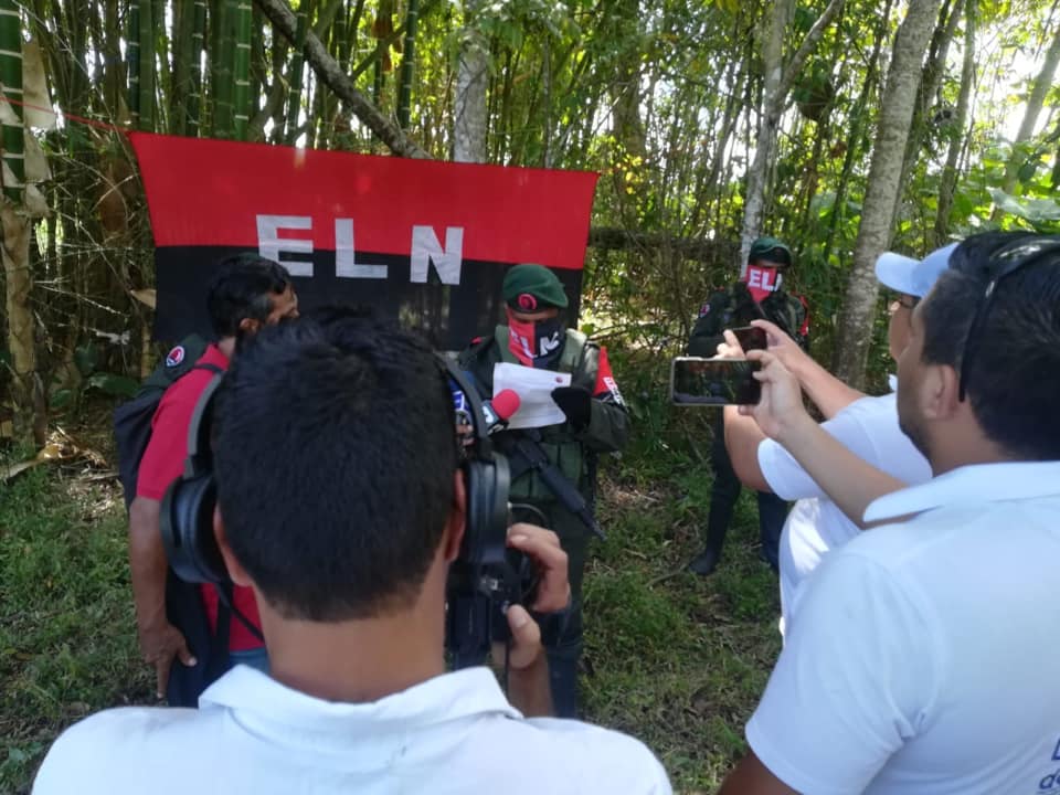 VIDEOS  El ELN liberó  tres menores de edad, dos mujeres y un hombre  en zona rural del Sarare