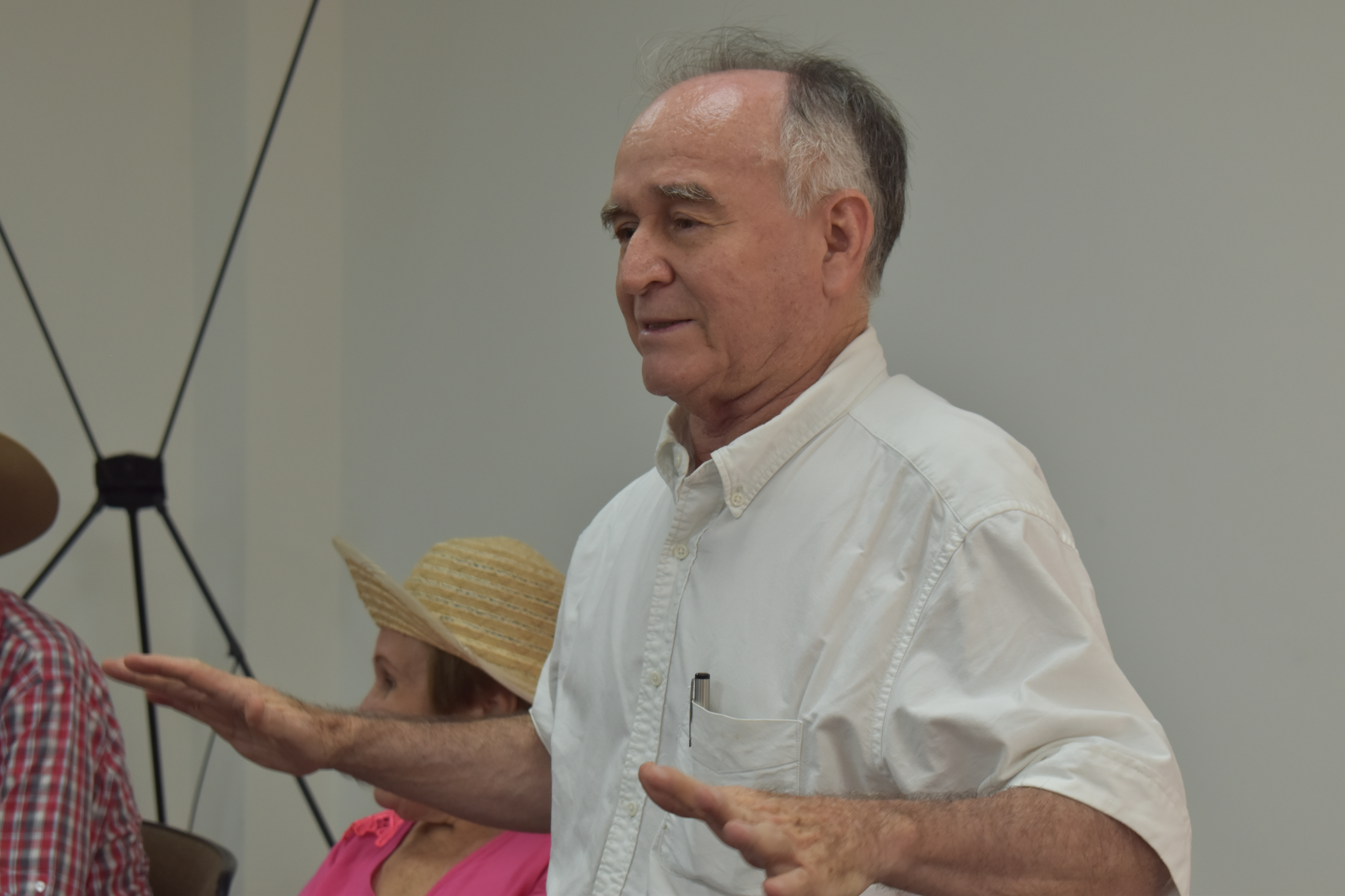 “Mil formas de Decir Arauca”, un libro de Leonel Pérez Bareño
