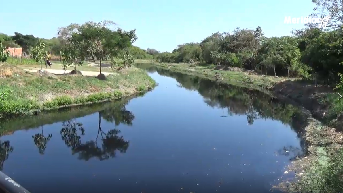 Denuncian contaminación del Caño Vaneguero en Arauca