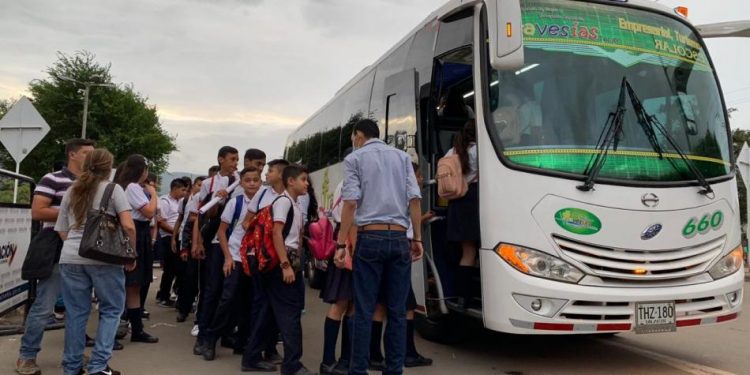 Gobernación y Alcaldías deben buscar un plan B para atender la falta de transporte escolar