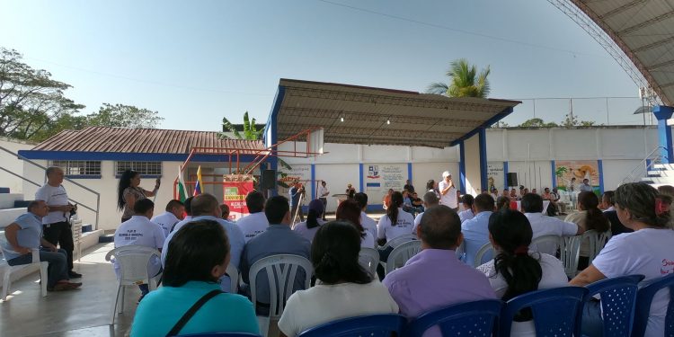 Asentamientos de la Comuna 5 en Arauca piden legalización de predios