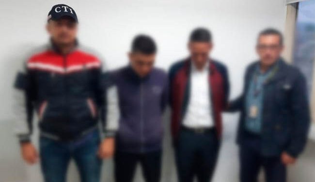 Tres uniformados de la Policía Aduanera que vendían mercancía incautada en Arauca fueron capturados