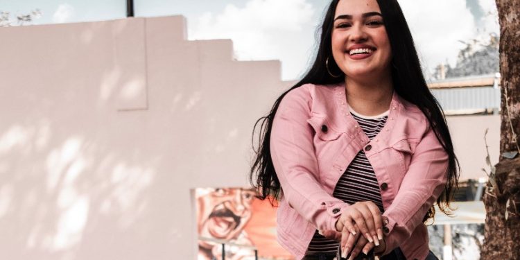 Sol Wielman hace el lanzamiento de su primer cover en colaboración con Miguelito Celis