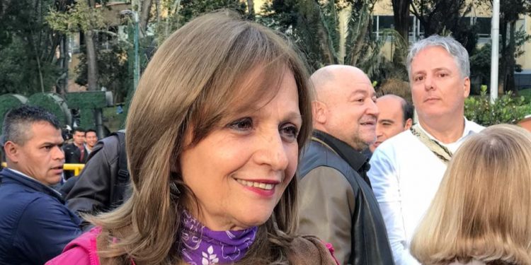 Ángela María Robledo recupera su curul en la Cámara de Representantes