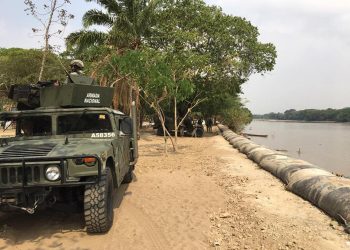 Fuerte patrullaje de la Armada se mantiene sobre el río Arauca por cierre de frontera