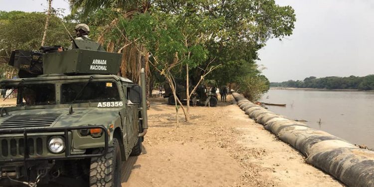 Fuerte patrullaje de la Armada se mantiene sobre el río Arauca por cierre de frontera