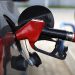 A  partir de este miércoles bajarán los precios de combustibles