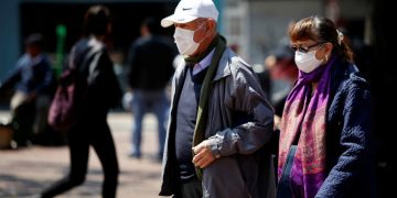 Ordenan estado de emergencia y aislamiento de adultos mayores