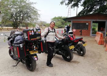 Gina, la colombiana que recorrió Sudamérica en moto visitó Arauca y Tame