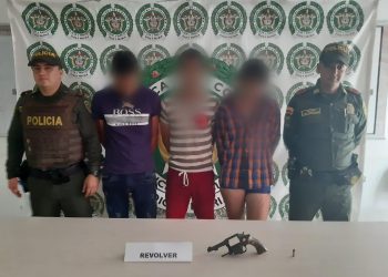 Fueron capturados 3 hombres cuando pretendían robar a una persona