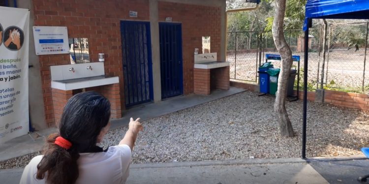 Punto de atención humanitario en la terminal de Arauca permanece cerrado, denuncian comerciantes