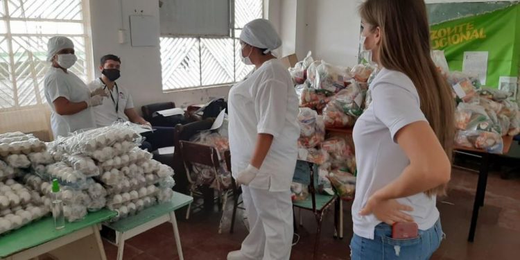 Programa de Alimentación Escolar inició entrega de paquetes alimentarios «Ración para Preparar en Casa»