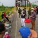 Desde Tame y en camiones trasladan a migrantes venezolanos hasta el puente internacional José Antonio Páez