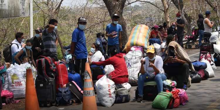 Más de 12 mil venezolanos han retornado a su país por diferentes fronteras: Migración Colombia